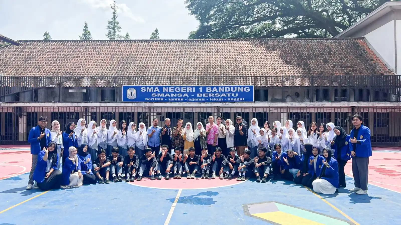 Gambar Rubrikasi Berita #UnikomUntukNegeri